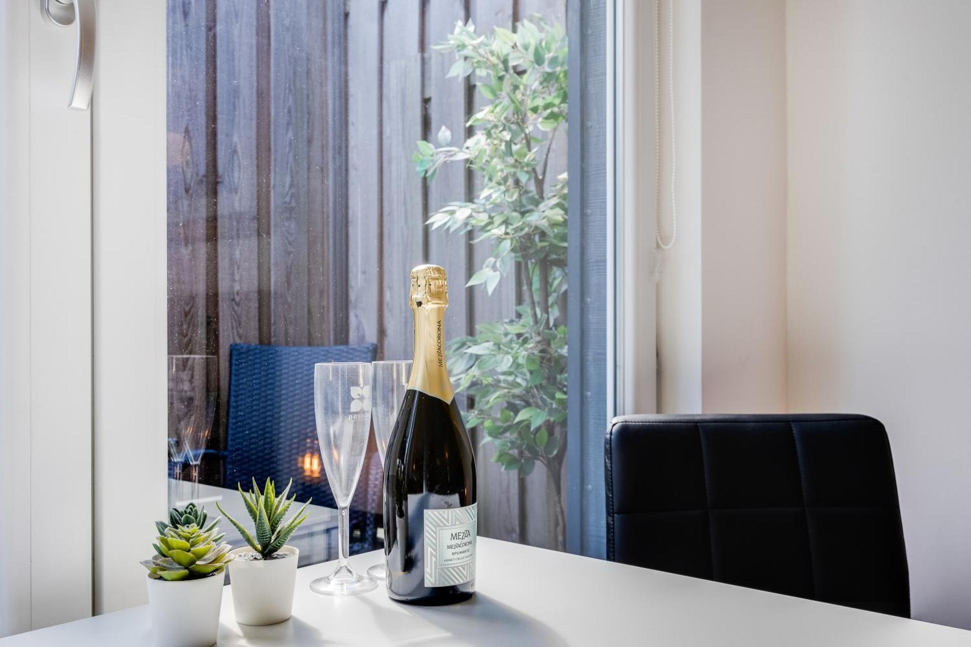 Luxe Wellness Apartment Apeldoorn With Jacuzzi And Sauna Esterno foto