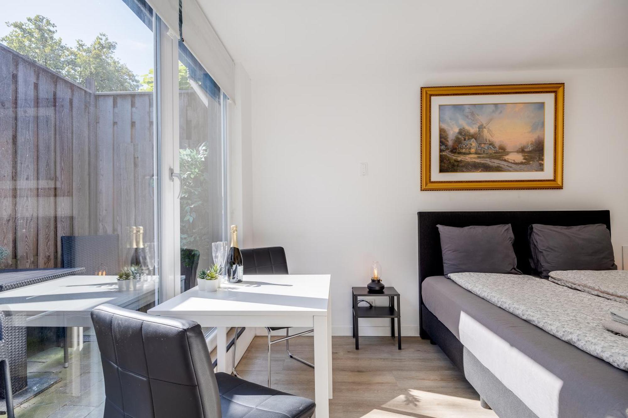Luxe Wellness Apartment Apeldoorn With Jacuzzi And Sauna Esterno foto