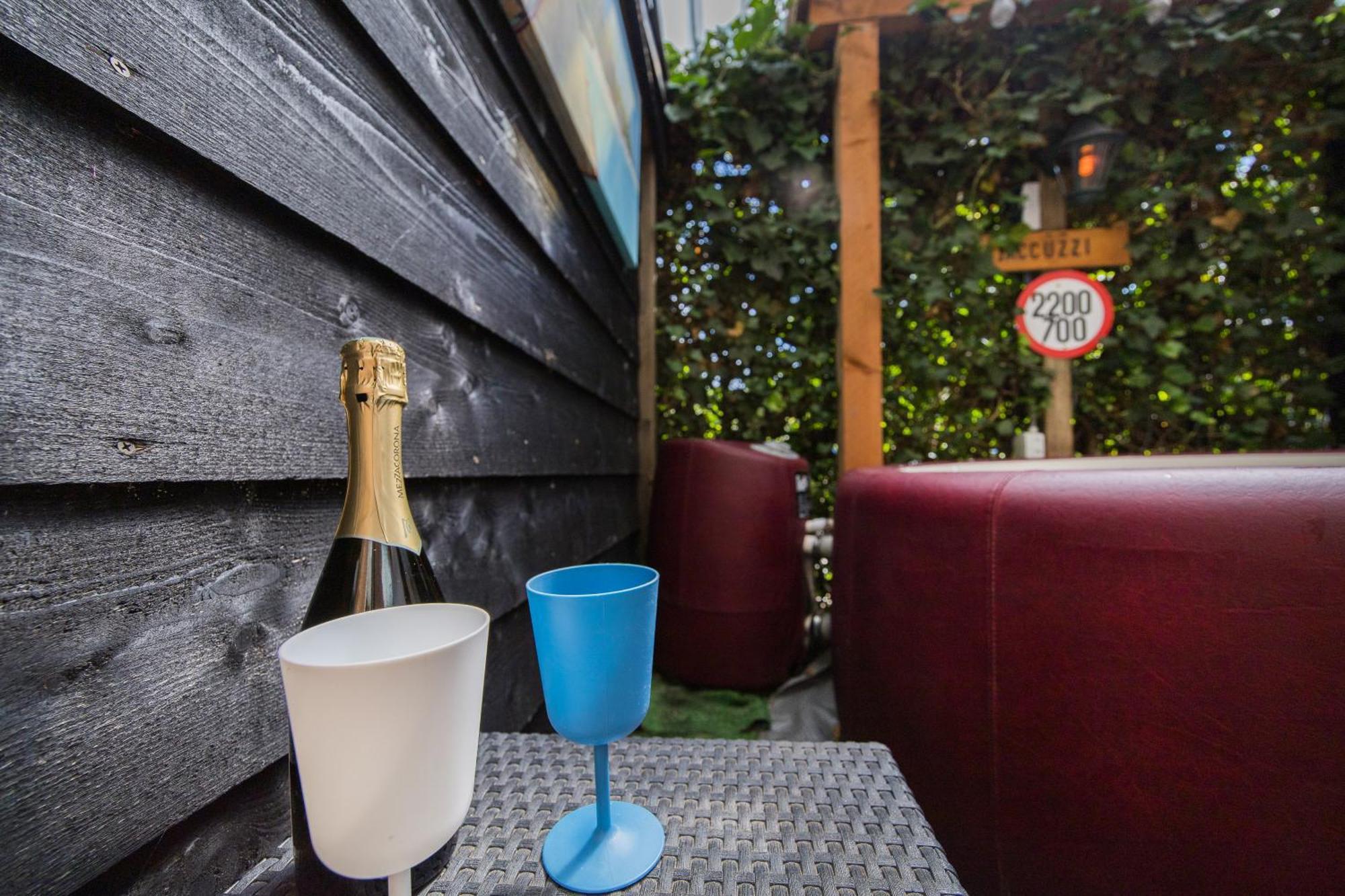 Luxe Wellness Apartment Apeldoorn With Jacuzzi And Sauna Esterno foto